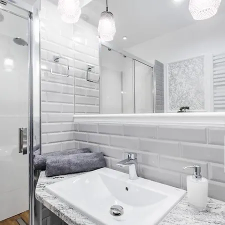 Greenview Centre Ogrodowa ω Invoice Fv